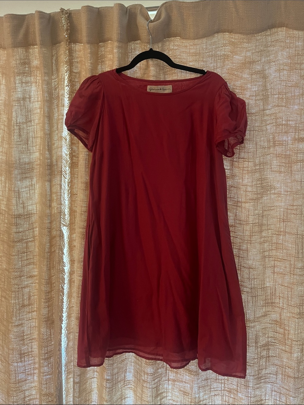 Graham and Spencer Women's Red Puff-Sleeve Shift Dress